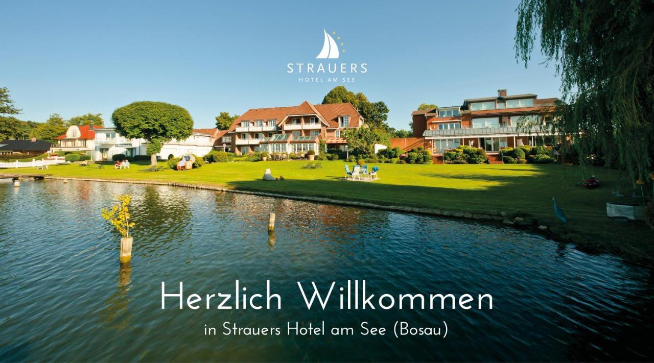 Strauers Hotel Am See Bosau ภายนอก รูปภาพ